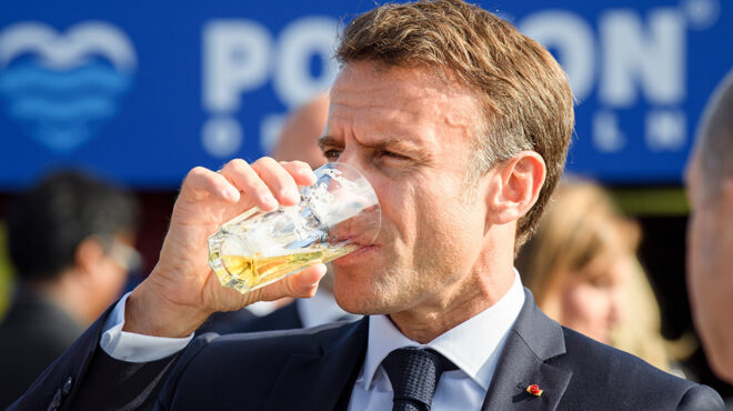 εικονογραφώντας-την-συμπάθεια-562664524