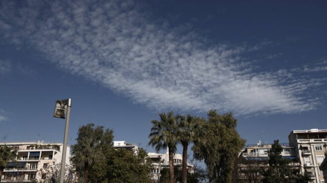 καιρός-επιμένει-η-φθινοπωρινή-ζέστη-562699120