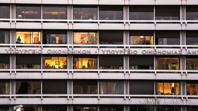 οι-δαπάνες-επαγγελματιών-νούμερο-ένα-562696900