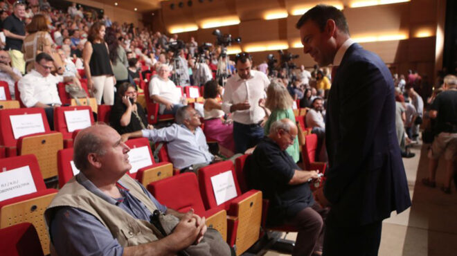 φίλης-κατά-κασσελάκη-στηρίχθηκε-από-562691899