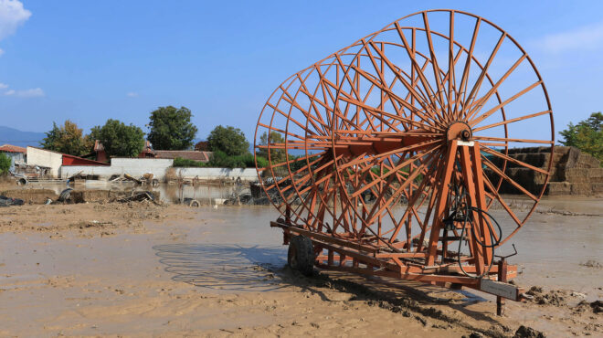 πλημμυροπαθείς-864-εκατ-ευρώ-σε-22-458-πληγέν-562701616