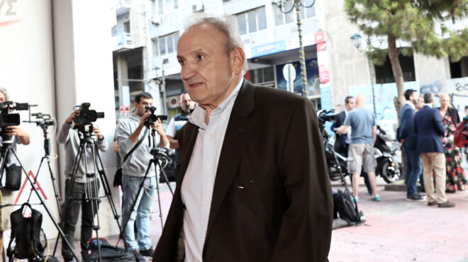 τζουμάκας-κατηγορεί-τον-κασσελάκη-γι-562684258