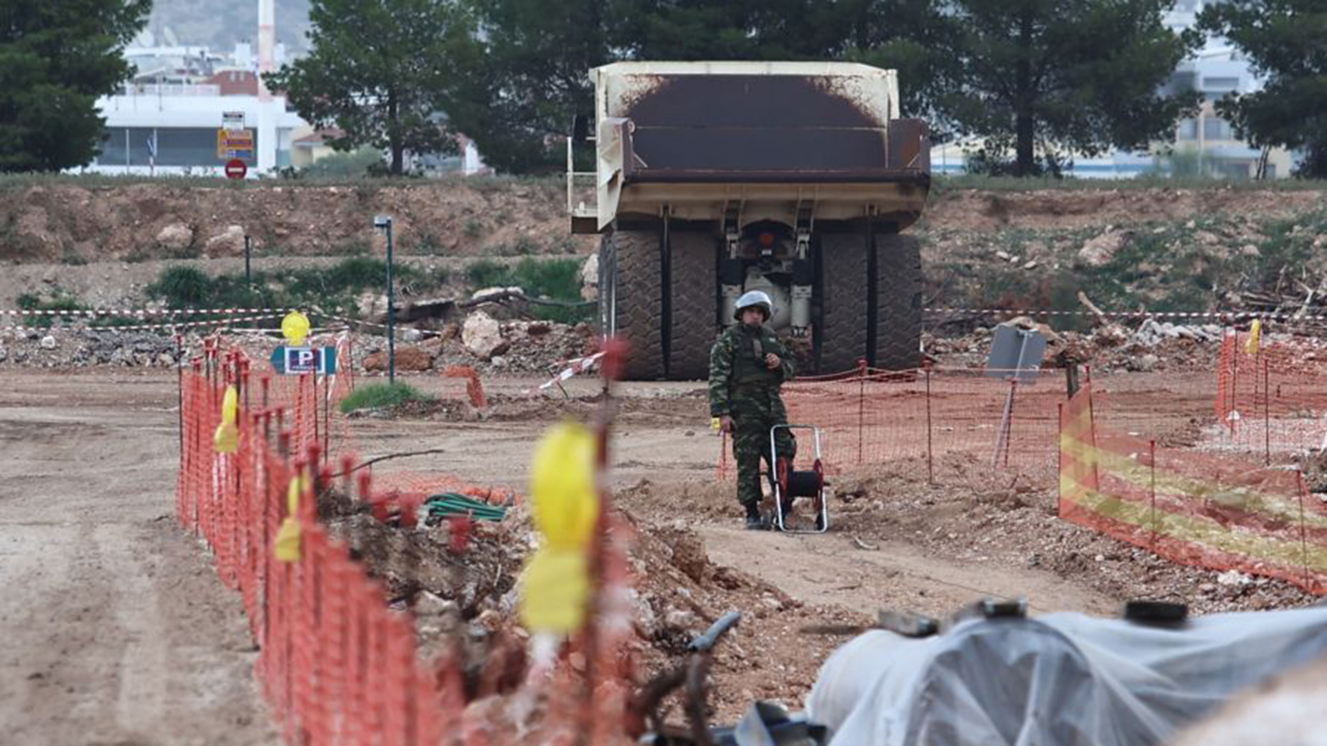 Kλειστή η Ποσειδώνος λόγω βόμβας – Σε εξέλιξη η επιχείρηση εξουδετέρωσης-1