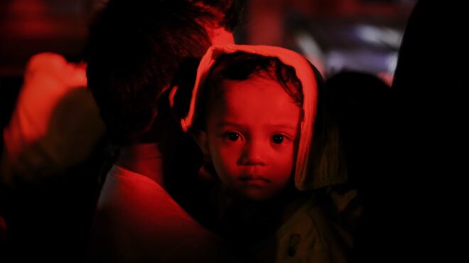 ο-λαϊκισμός-γυμνός-σε-γκρο-πλαν-562672213