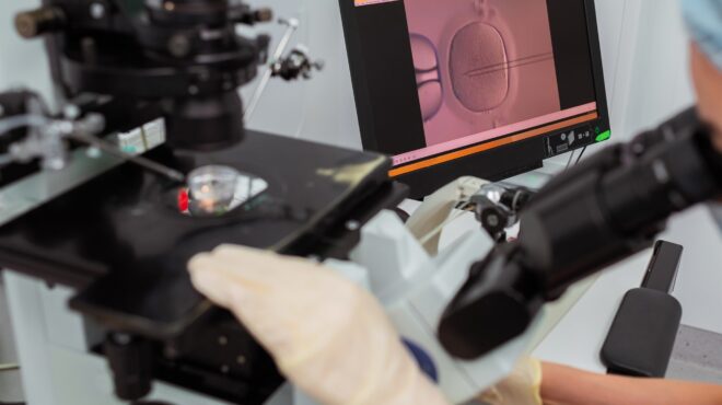 υποβοηθούμενη-αναπαραγωγή-ο-δότης-έ-562684543