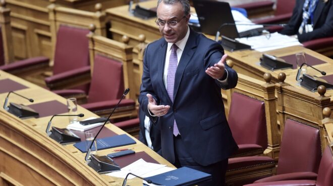 εντός-και-εκτός-ο-πολιτικός-γάμος-του-κ-562682404