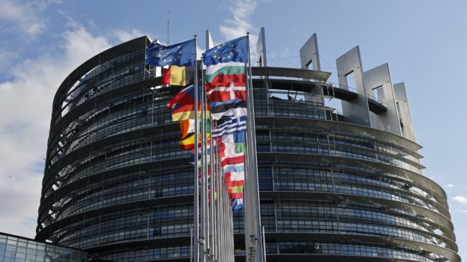 στρατηγικές-ευκαιρίες-για-την-ελλάδα-562695298