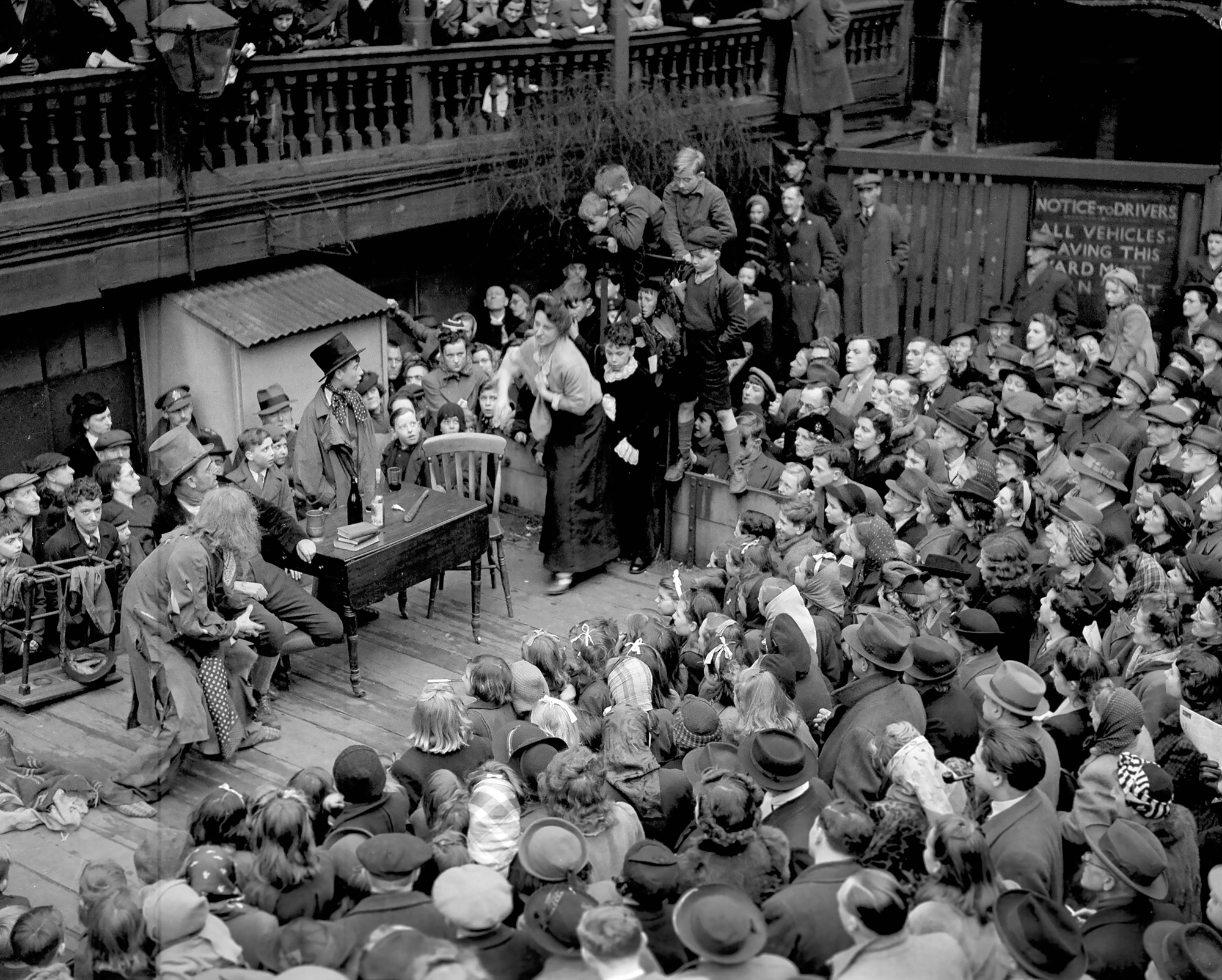 Κάρολος Ντίκενς: Ο μυθιστοριογράφος της βικτωριανής Αγγλίας-14