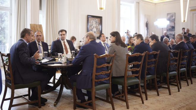 κυβέρνηση-τελεσίγραφο-μητσοτάκη-στο-562680808