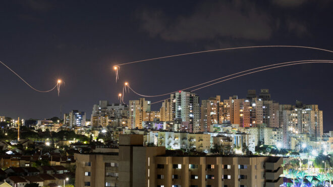 ερυθρά-ημισέληνος-οι-ισραηλινές-δυνά-562684288