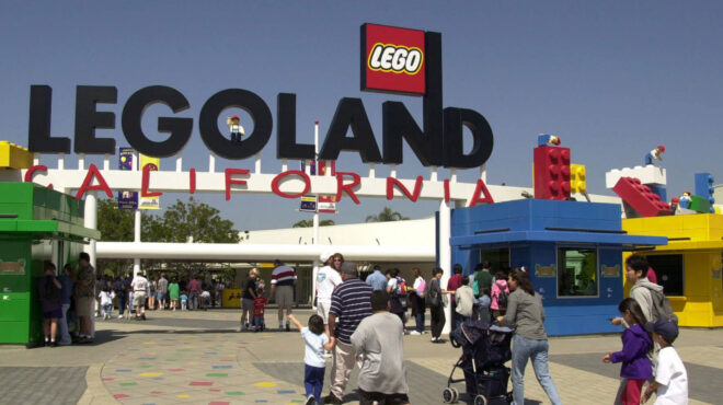 h-δανική-lego-γιγαντώνεται-με-ταινίες-και-θ-562676617