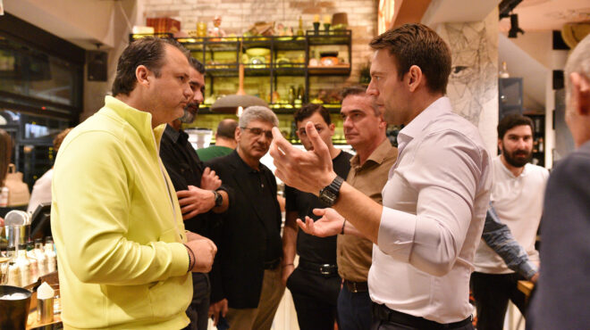 συριζα-mητέρα-των-μαχών-η-κεντρική-επιτ-562701136