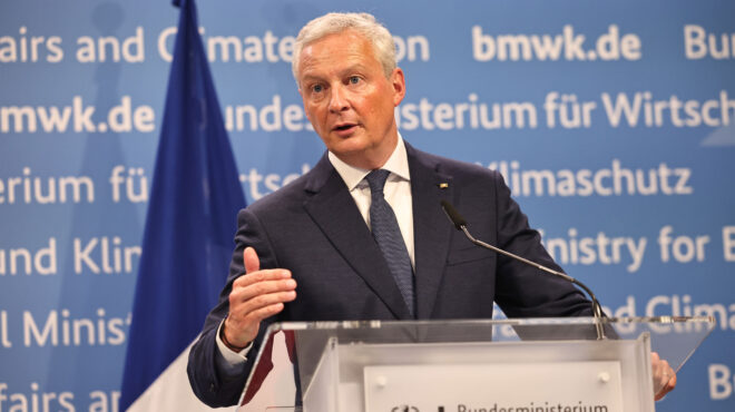 σκληρό-παζάρι-για-το-νέο-σύμφωνο-σταθε-562678441