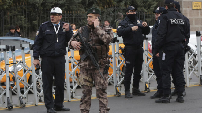 τουρκία-συλλήψεις-δεκάδων-κούρδων-με-562650841