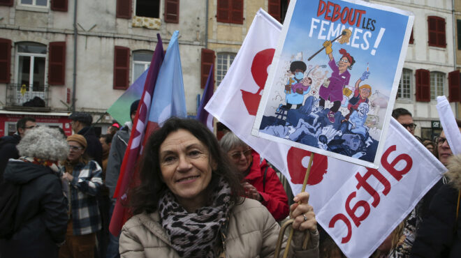 η-γαλλία-κατοχυρώνει-συνταγματικά-το-562700005