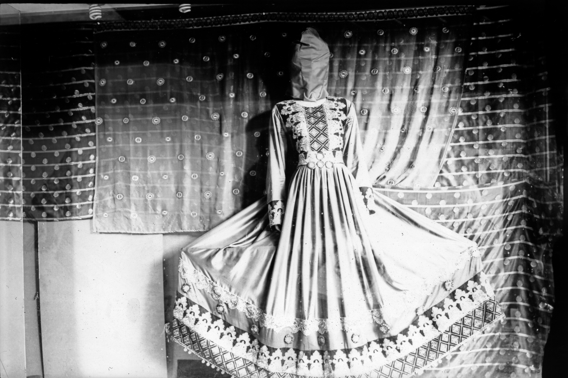 Ροντρίγκο Αμπντ:  «Η φωτογραφία μού δίνει μια ευκαιρία να καταγράψω τον θάνατο και τη ζωή την ίδια στιγμή»-17