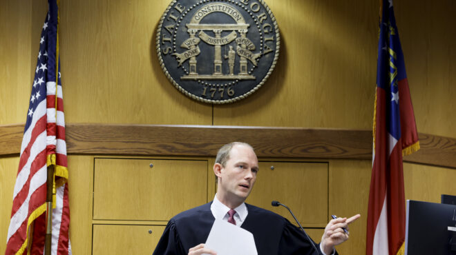 ενας-ακόμα-δικηγόρος-του-τραμπ-δήλωσε-562684249