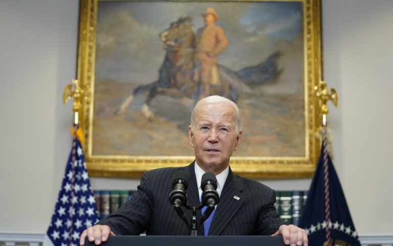 Μπάιντεν: «Δεν είχα επιλογή» στην επέκταση του τείχους με το Μεξικό