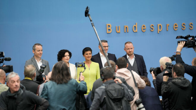 η-γερμανική-αριστερά-διασπάται-και-α-562689295