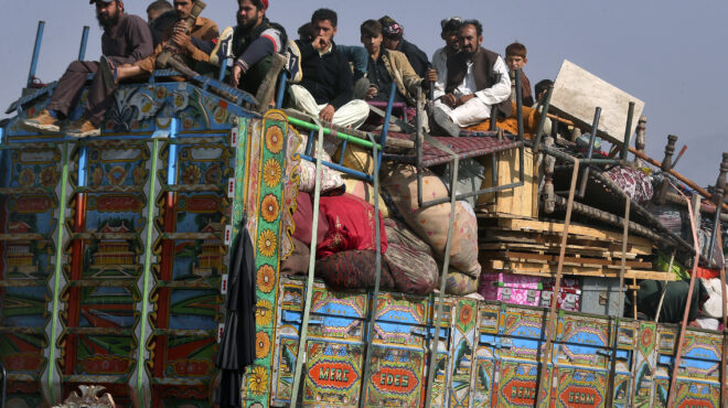 γιατί-το-πακιστάν-απελαύνει-εκατοντά-562702009