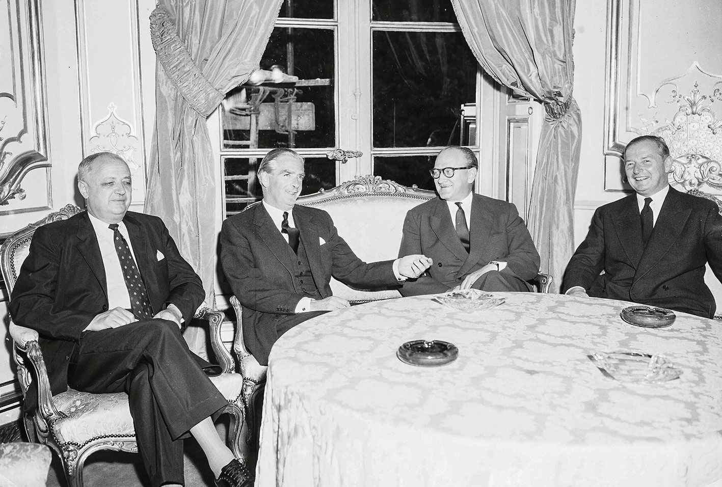 Σουέζ 1956: Σύννεφα πολέμου – Η κρίσις δια την διώρυγα-23