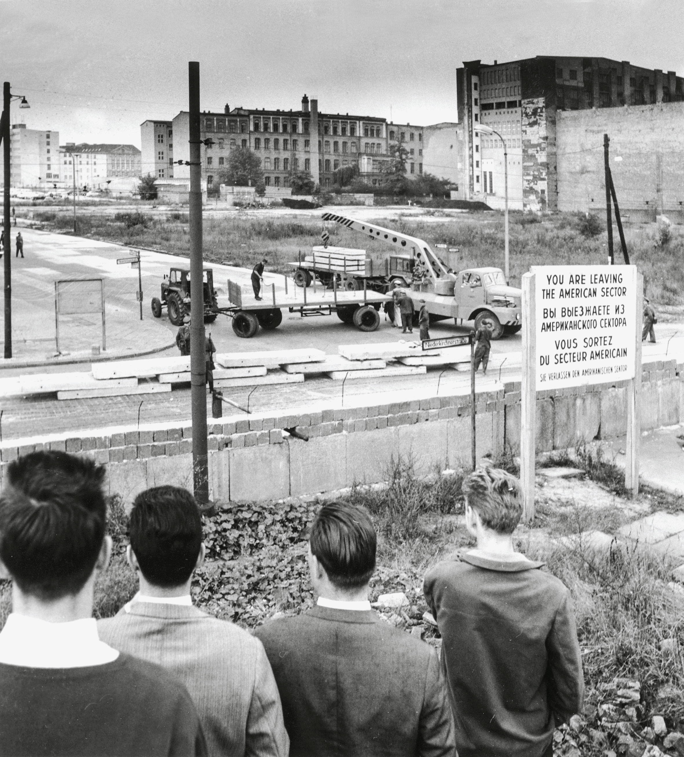 Το τείχος του Βερολίνου – Το παραπέτασμα επεξετάθη…-19