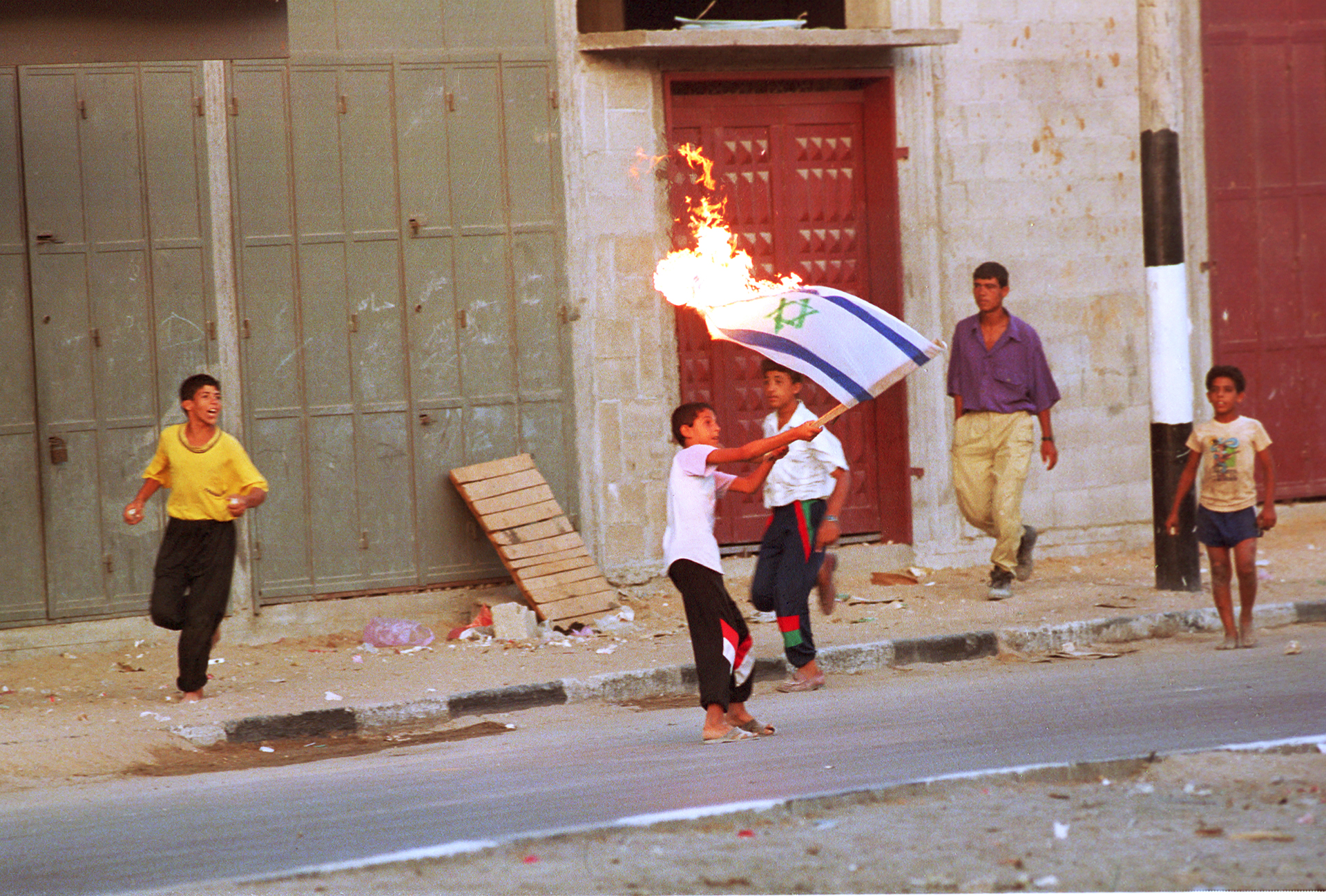 «Είμαστε τα θύματα των θυμάτων» – Ενας Παλαιστίνιος πρώην μαχητής μιλά στην «Κ» για τον αέναο κύκλο της βίας-1
