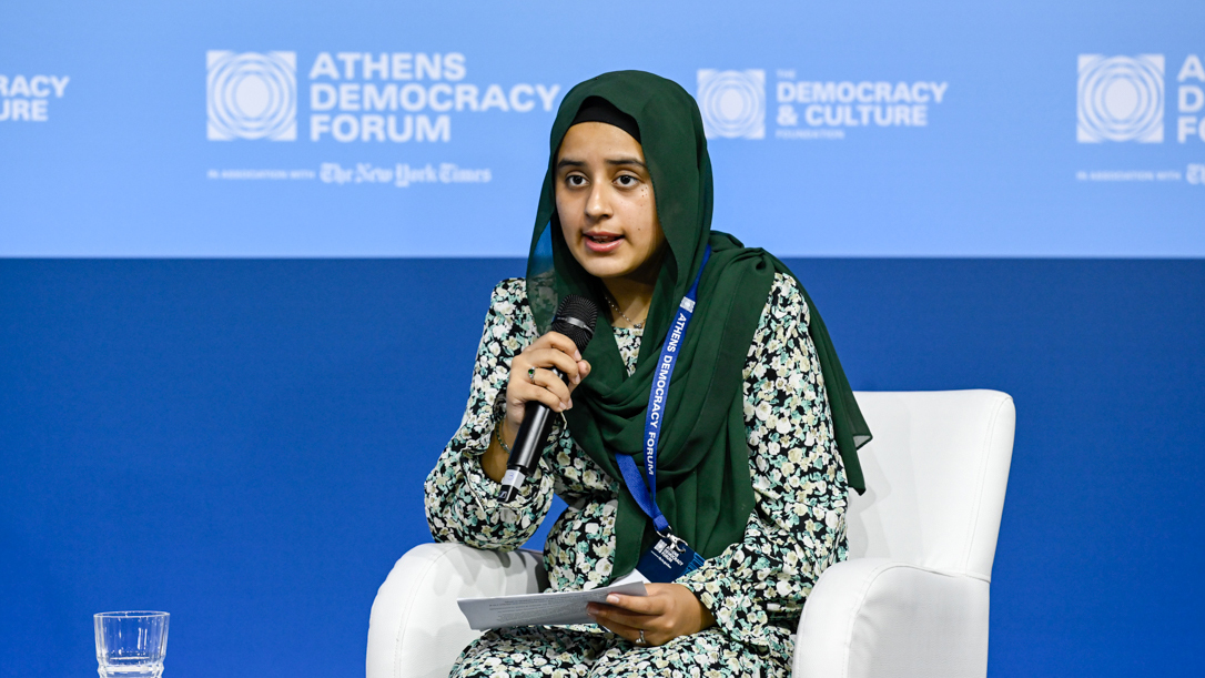 Οι έφηβοι έχουν τους λόγους τους να ανησυχούν για τη Δημοκρατία -5