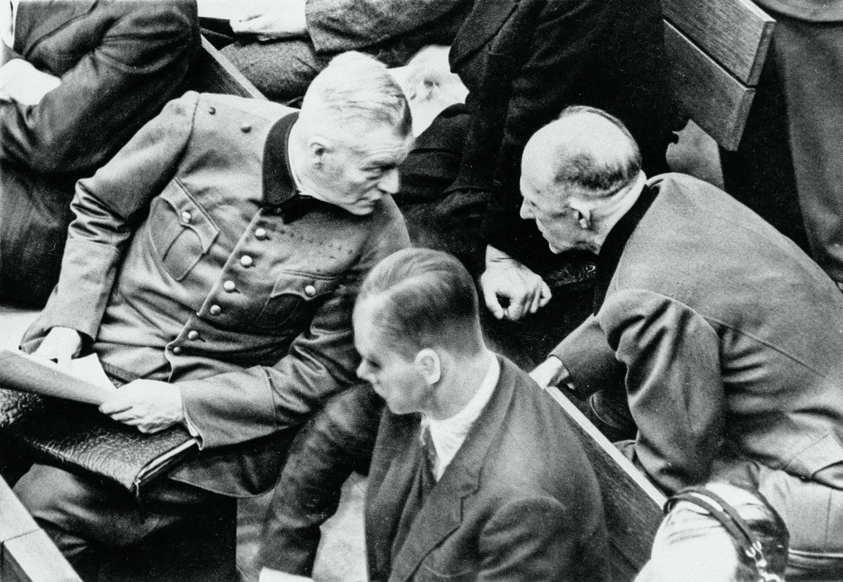 1945-1946:  Νυρεμβέργη – Η δίκη των εγκληματιών του πολέμου-16