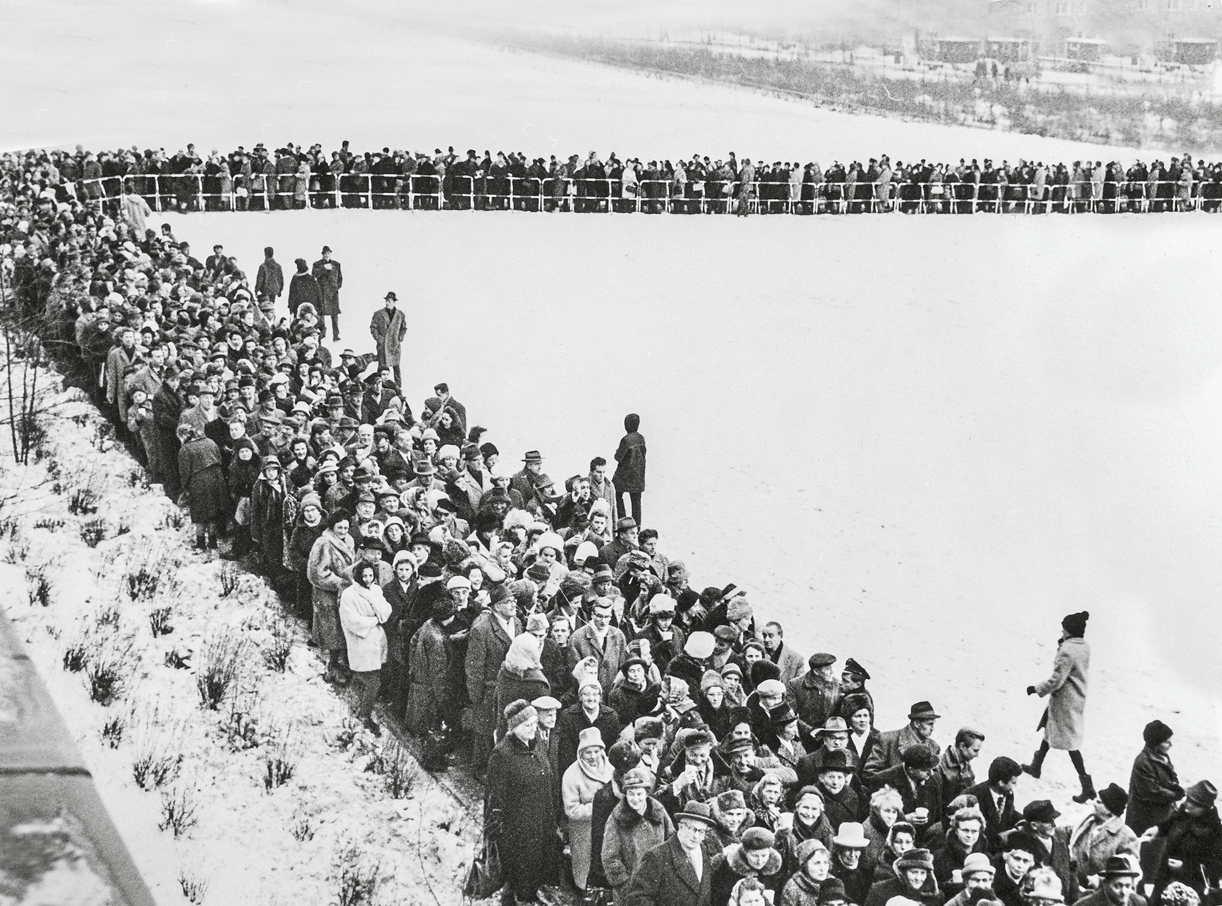 Το τείχος του Βερολίνου – Το παραπέτασμα επεξετάθη…-9