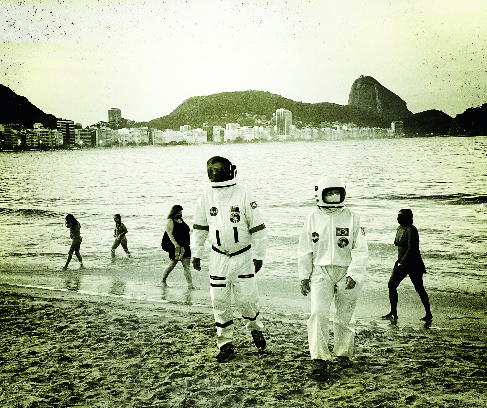 Ο λαϊκισμός γυμνός σε «γκρο πλαν»-1