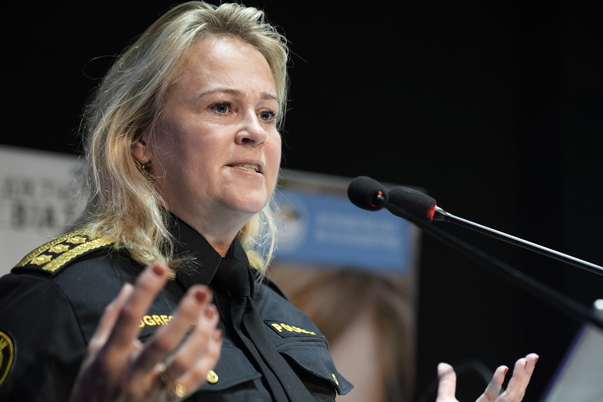 εχουμε-24-ώρες-για-να-σώσουμε-μια-οικογ-562694392