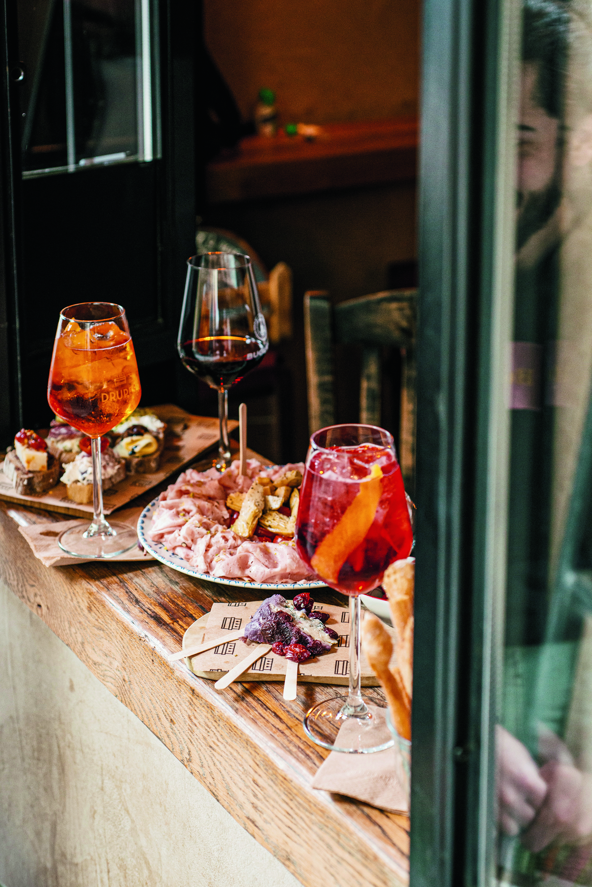 Πού πάμε για απεριτίβο μετά το γραφείο;-2