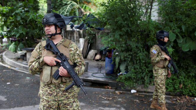 ελ-σαλβαδόρ-δύο-πόλεις-υπό-πολιορκία-λ-562667374