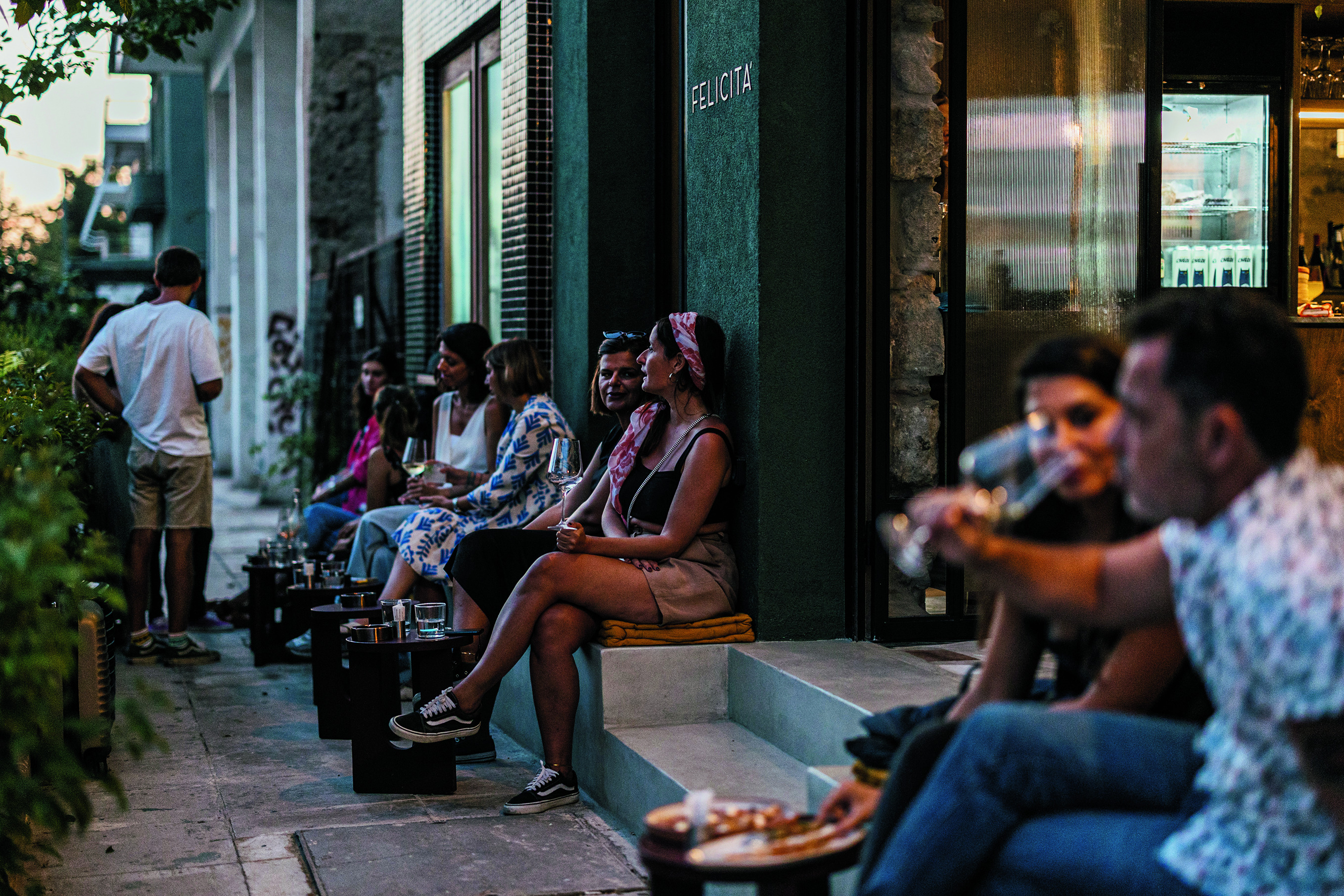 Πού πάμε για απεριτίβο μετά το γραφείο;-7
