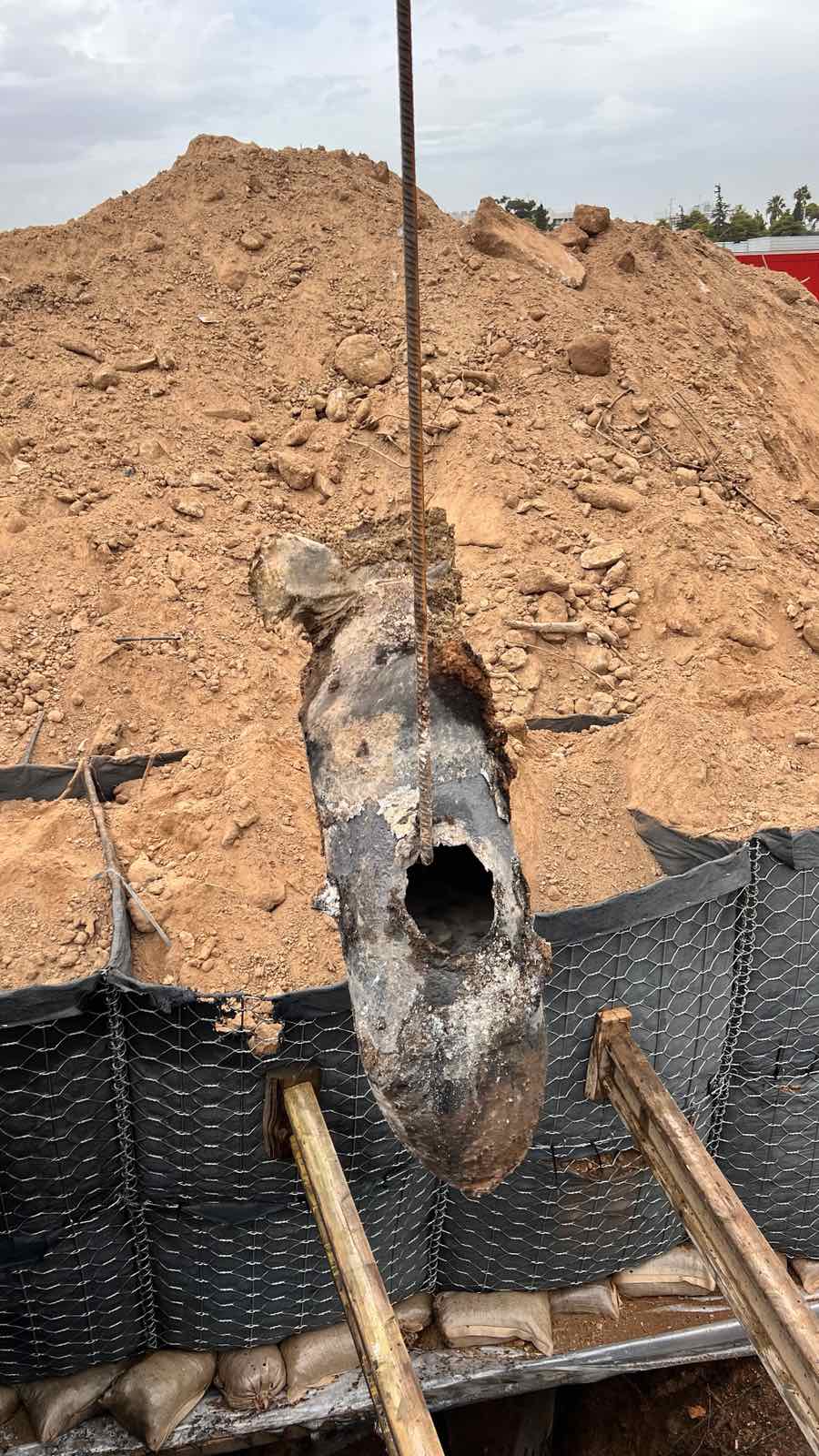 «Ολες οι θαμμένες βόμβες μπορούν να γίνουν εν δυνάμει επικίνδυνες»-3