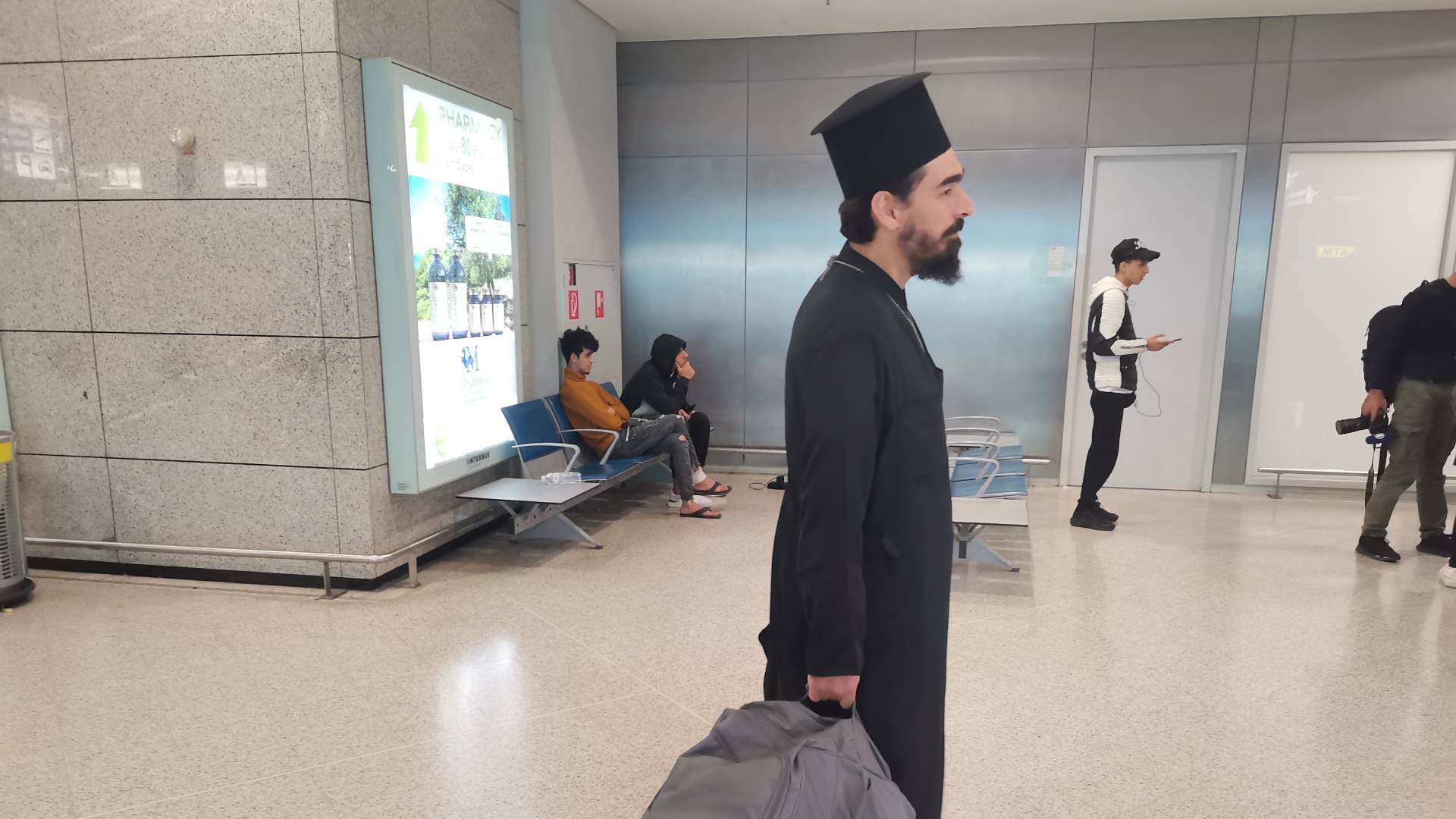 Ισραήλ: Μαρτυρίες στην «Κ» Ελλήνων που επαναπατρίστηκαν – «Μέναμε στο bomb room έως αργά το βράδυ»-2