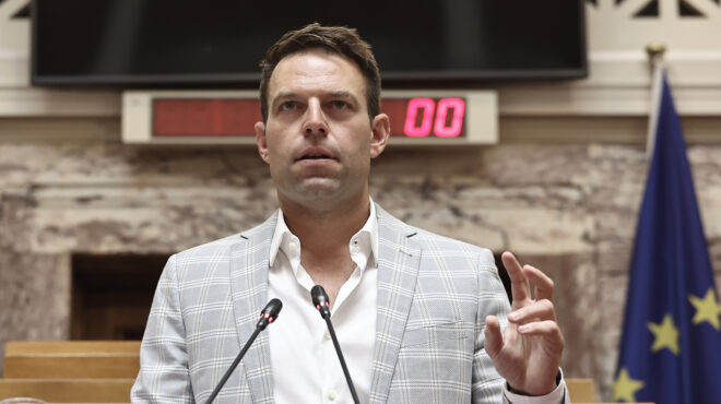 μήνυμα-κασσελάκη-στο-εσωτερικό-του-συ-562665535