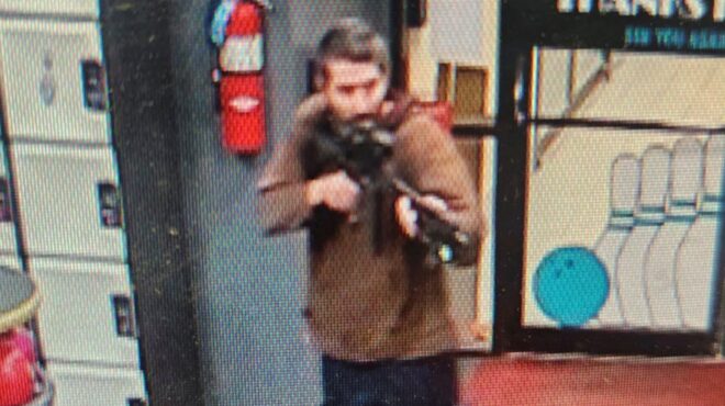 ηπα-eνοπλος-σκορπά-τον-θάνατο-στην-πόλη-562693489