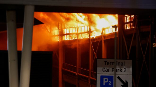 βρετανία-αναστέλλονται-οι-πτήσεις-στ-562665193