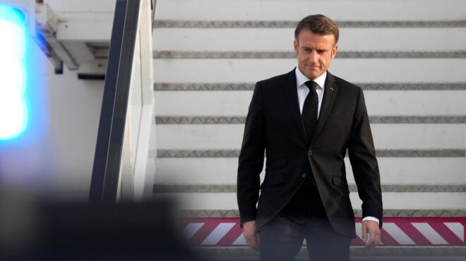 ο-εμανουέλ-μακρόν-έφτασε-στο-ισραήλ-562689424