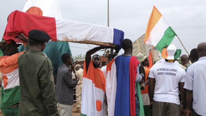 ρωσική-σημαία-η-τελευταία-λέξη-της-μόδ-562647916