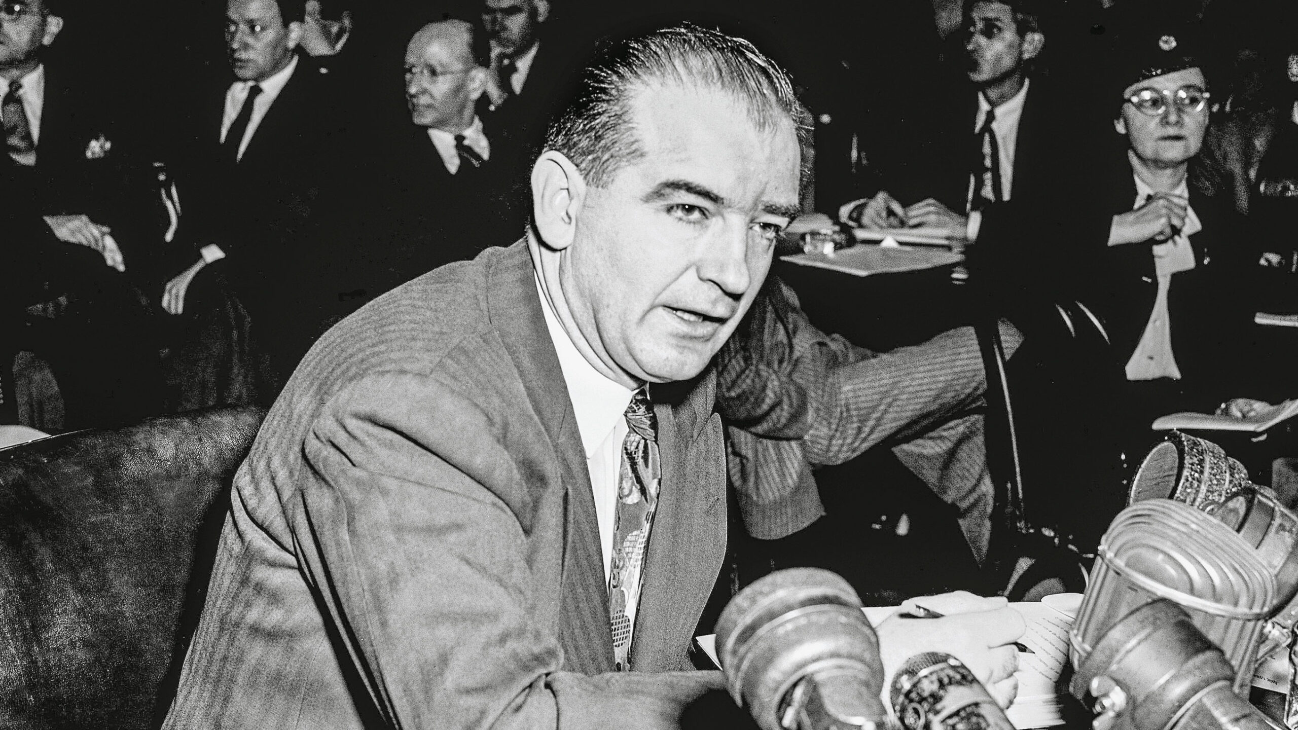 ο-μακκαρθισμός-υπό-δίκην-το-τέλος-562701832