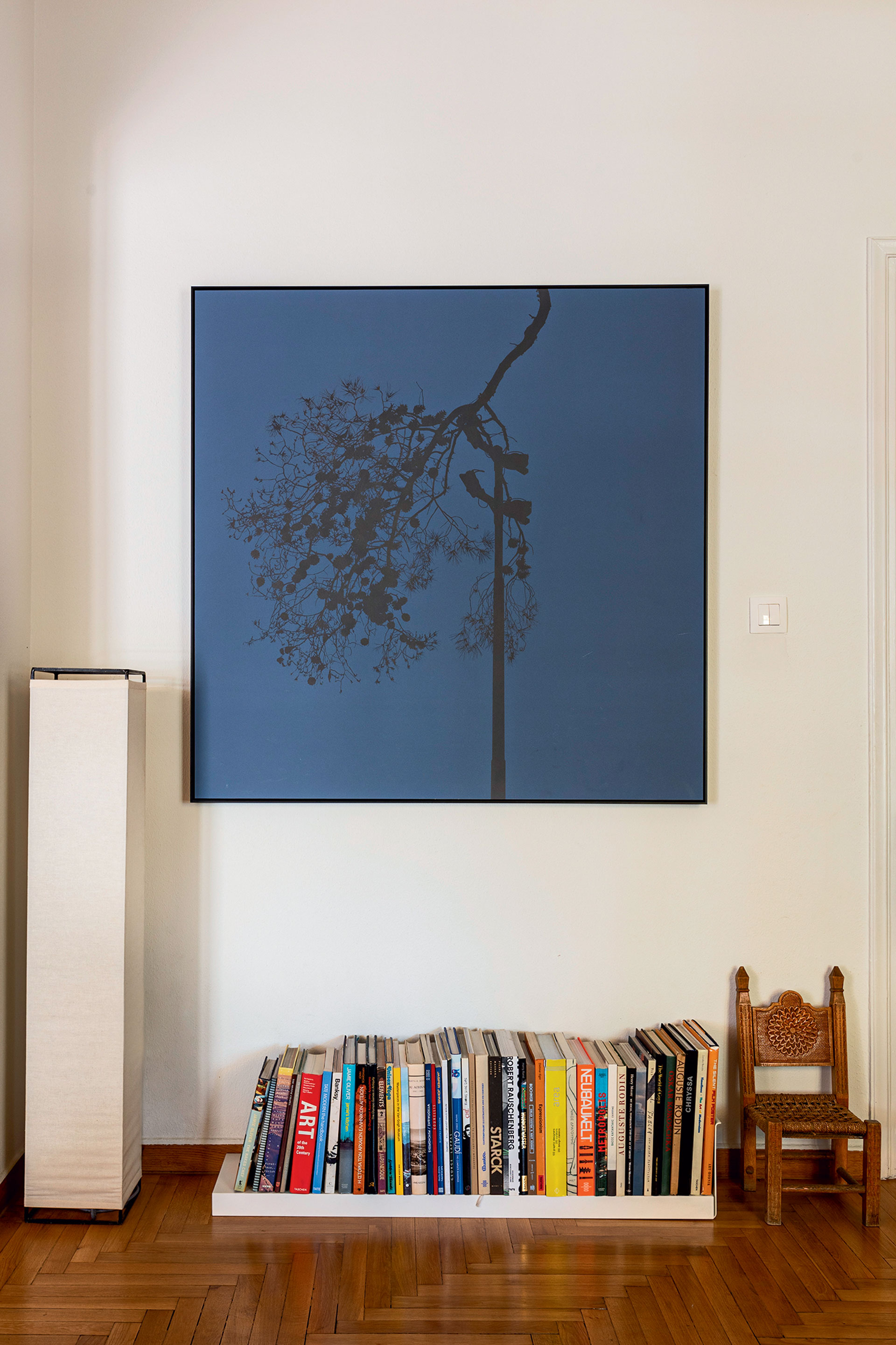 Μy Space: Σκανδιναβικό στιλ και βιβλία σε ένα διαμέρισμα στο Παγκράτι-2