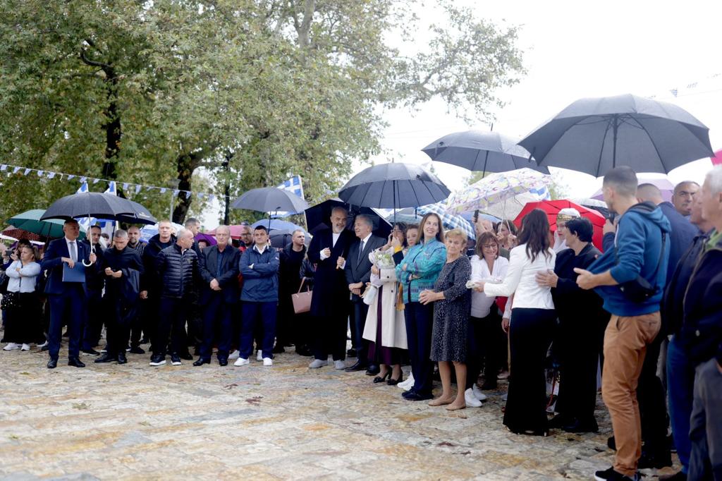 Πραγματοποιήθηκαν τα αποκαλυπτήρια προτομής του Κων. Μητσοτάκη στη Δερβιτσάνη-4