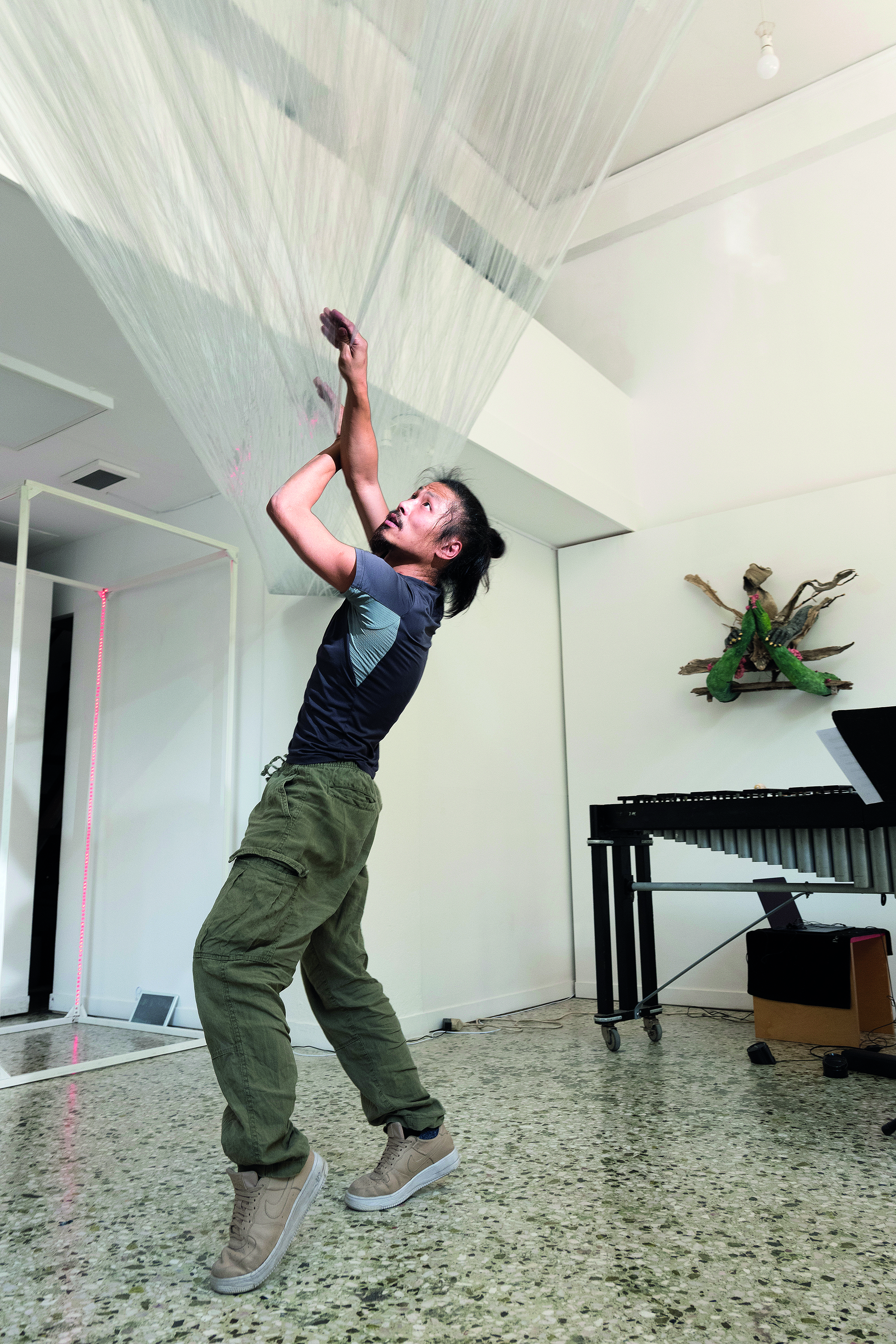 Από το Χονγκ Κoνγκ στα Εξάρχεια-3