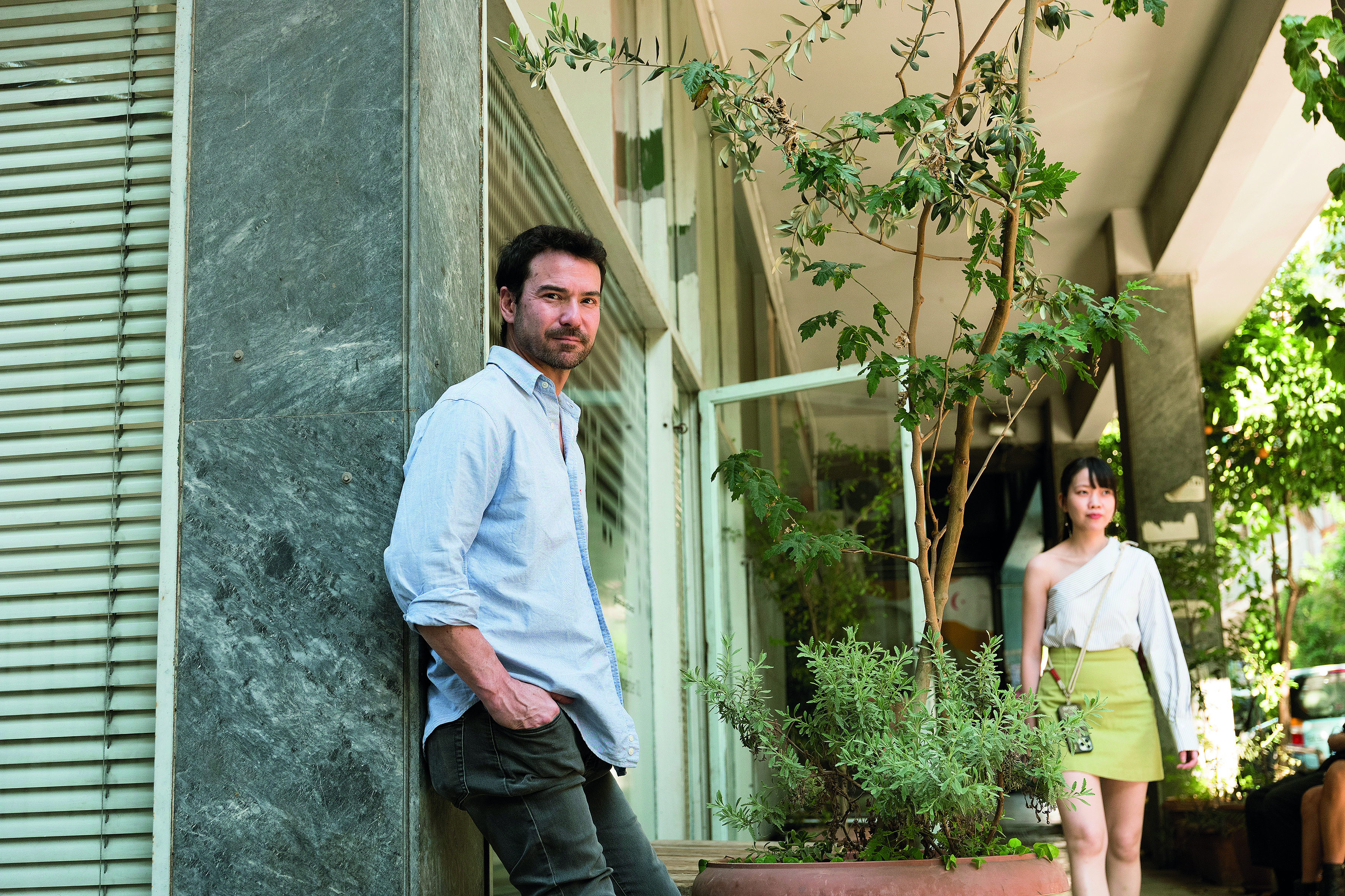 Από το Χονγκ Κoνγκ στα Εξάρχεια-5