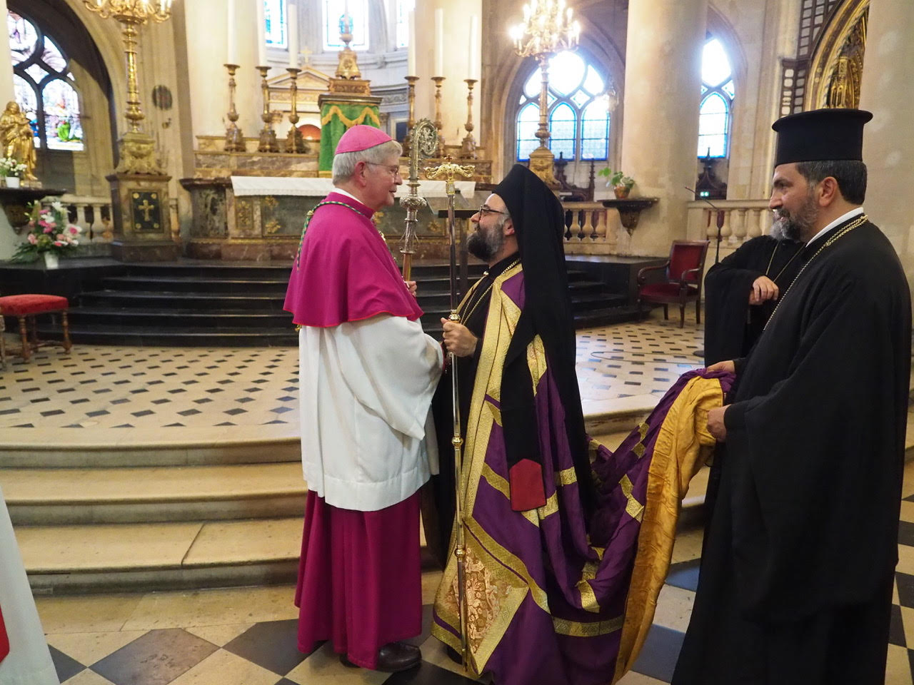 «Ελλάς – Γαλλία συμμαχία» και στην εκκλησία, με κοινό εσπερινό ορθοδόξων – καθολικών-1