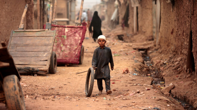 σεισμός-στο-αφγανιστάν-120-νεκροί-και-πά-562659949