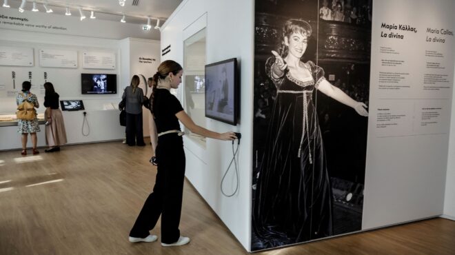 διορθώσεις-στο-μουσείο-της-μαρίας-κάλ-562702150